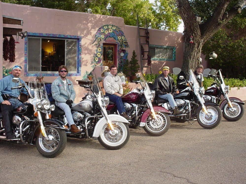 On The Rio Bed and breakfast Taos
